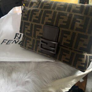 Hang bag Fendi